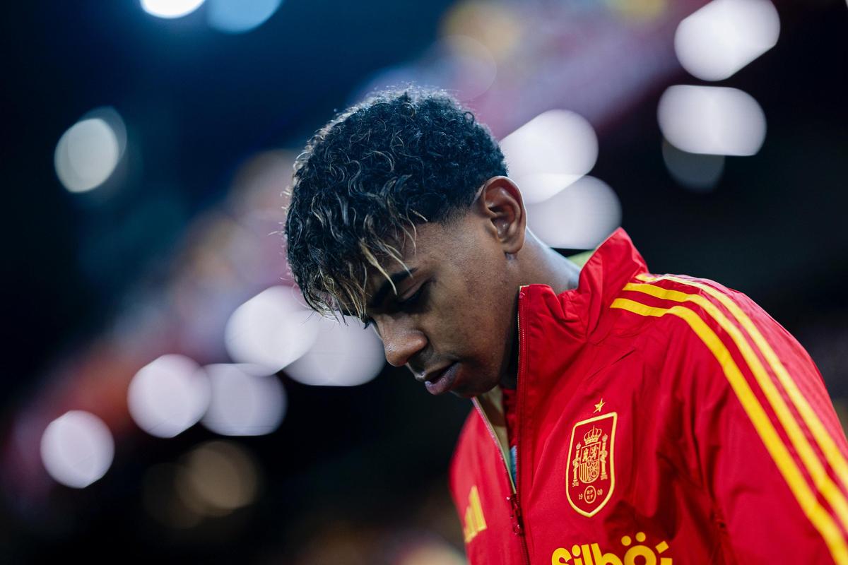 世界杯｜没“死亡之组”不好看？国际足联既要流量也要情怀（世界杯没了“死亡之组”还好看吗？国际足联在流量与情怀间求平衡）