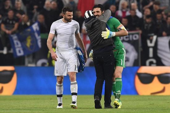 双子星状态火热！小波特连续三场得分30+，赵四再获三双