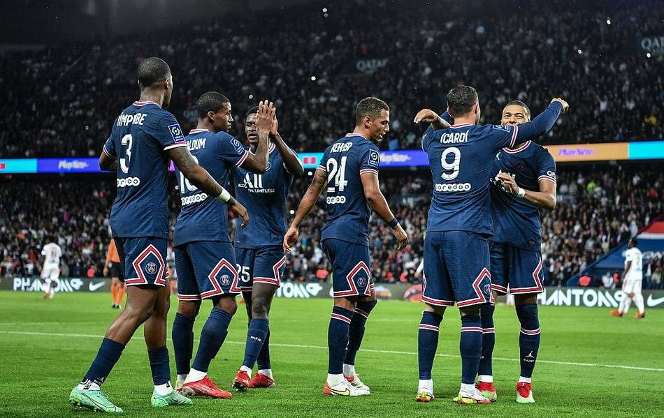 足球报：邵佳一有四大特质被认可，熟悉足协和国字号工作（足球报：邵佳一四项优势获肯定，深谙足协与国字号运作）